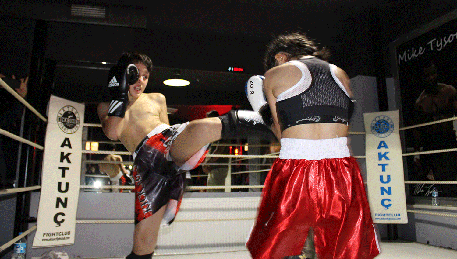 Aktunç Fight Night 10