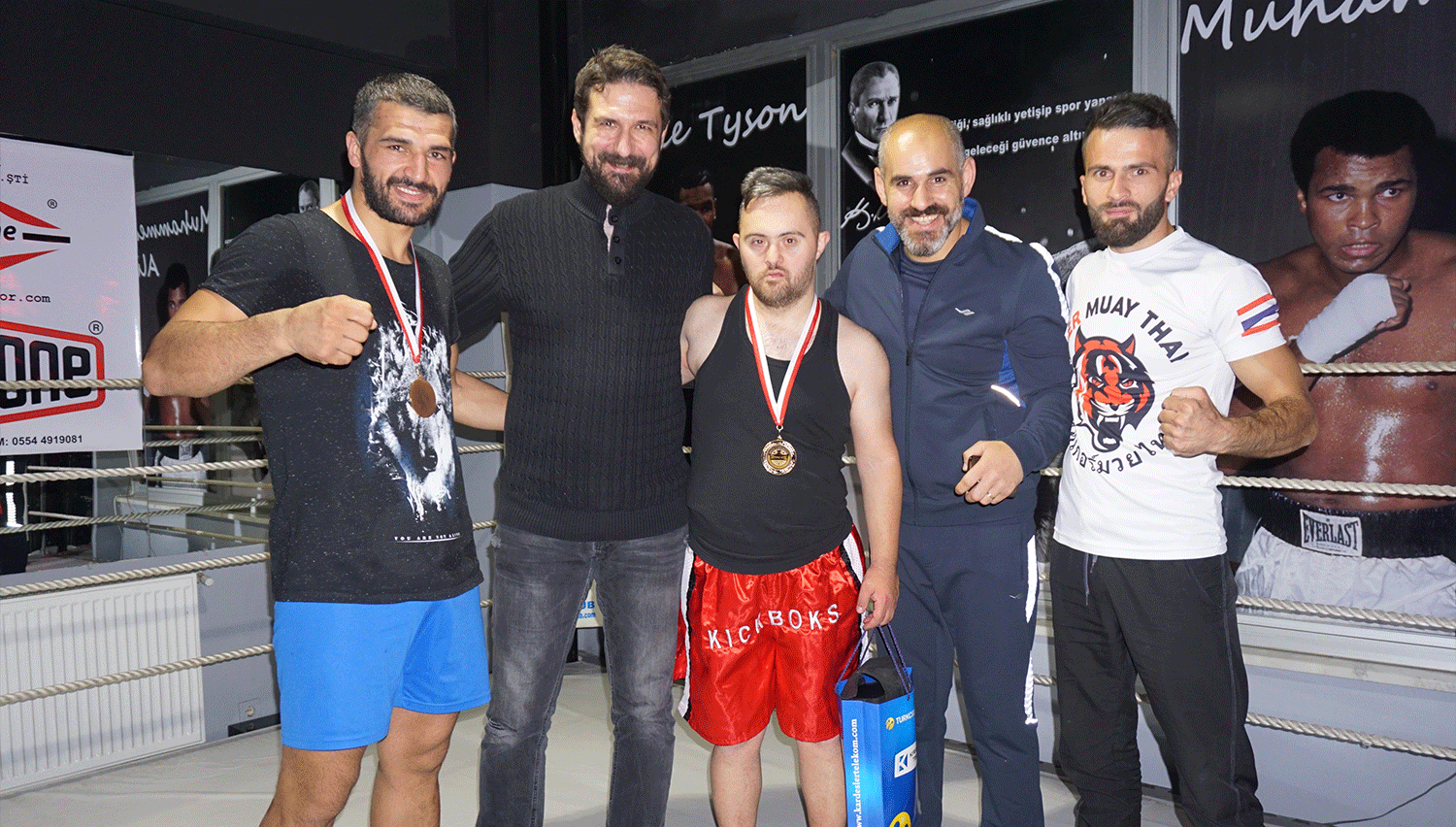 Aktunç Fight Night 8